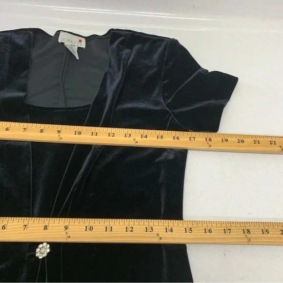 Scarlett Black Velvet Cocktail Dress 5/6 Sheath Knee Length Stretch Short Slv - Picture 11 of 11